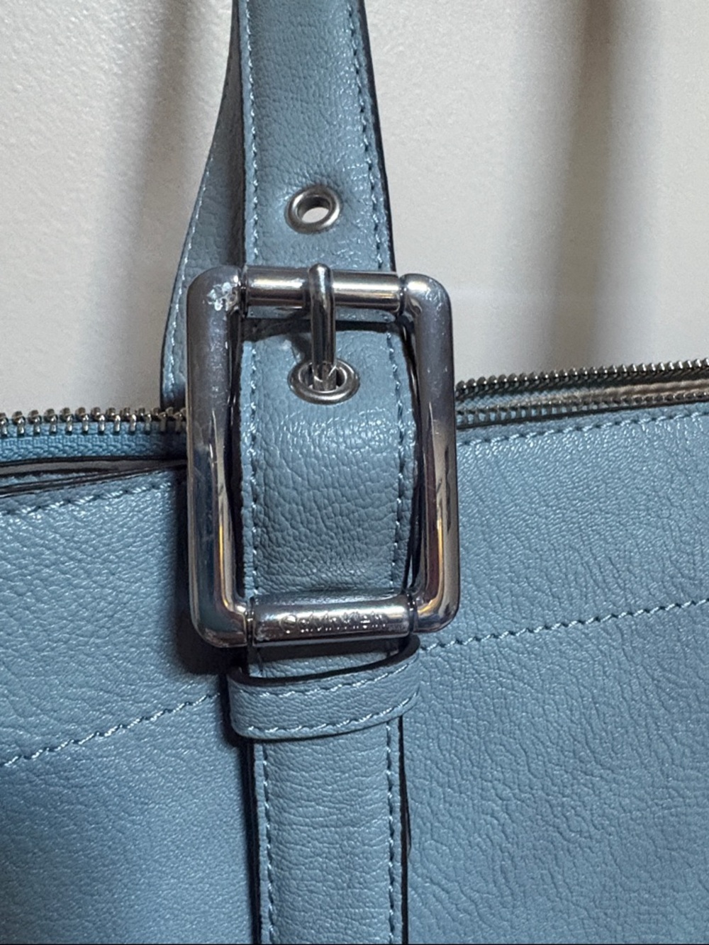 Calvin Klein commuter tote powder blue. - Picture 3 of 16